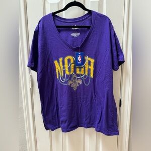 NWT Fanatics Women’s Size L Purple NOLA Mardi Gras NBA Pelicans V-Neck T-Shirt
